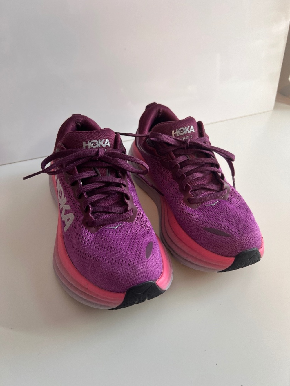 HOKA Bondi 8 sneakers
